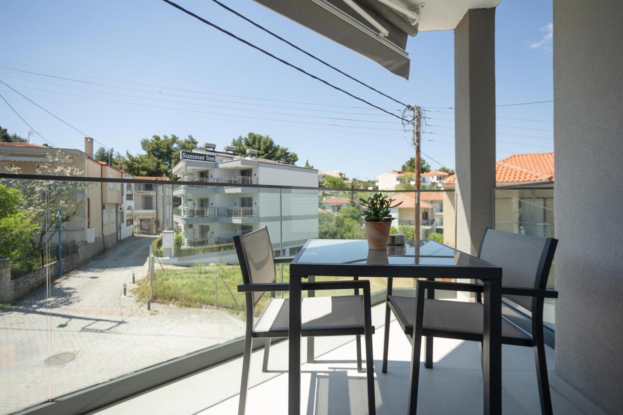 Avgerinos Apartments Polychrono Exterior photo